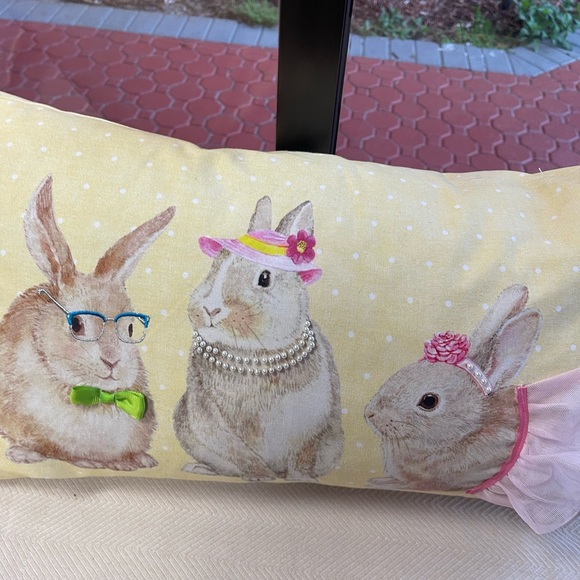 Rabbit theme throw pillow - Picture 5 of 7